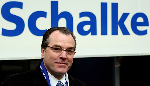 Aufsichtsratschef Clemens Tönnies sucht vergeblich einen neuen Manager für Schalke 04.