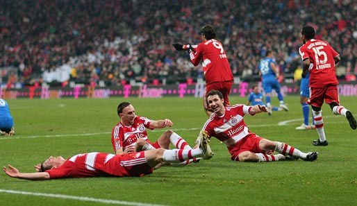 Luca Toni sicherte den Bayern in der Nachspielzeit den 2:1-Erfolg gegen Hoffeneheim