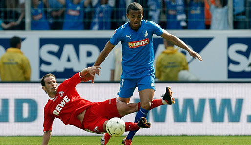 Petit (l.) nimmt Hoffenheims Luiz Gustavo in die Zange