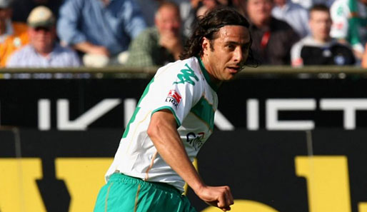 Claudio Pizarro setzt gegen Karlsruhe wegen einer Zerrung aus