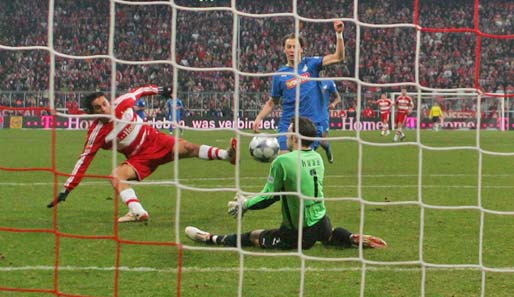 Luca Toni erzielte gegen Hoffenheim kurz vor Schluss den Siegtreffer