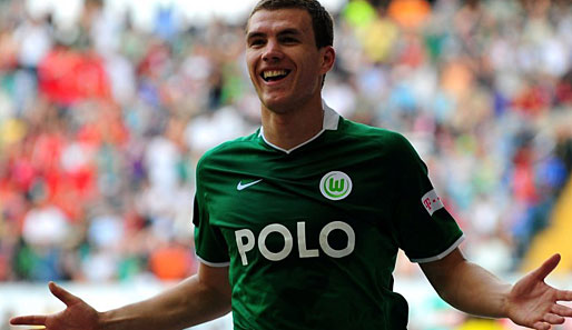 Edin Dzeko träumt vom AC Mailand, aber Wolfsburg will ihn mit mehr Geld zum Bleiben bewegen