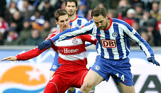 Der Kroate Josip Simunic (r.) spielt seit 2000 bei Hertha BSC Berlin