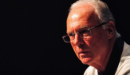 Franz Beckenbauer ist sowohl Präsident als auch Aufsichtsratsvorsitzender des FC Bayern München