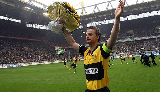 Dortmunds Christian Wörns beendete seine Karriere am 17.5.2008 beim Heimspiel gegen Wolfsburg