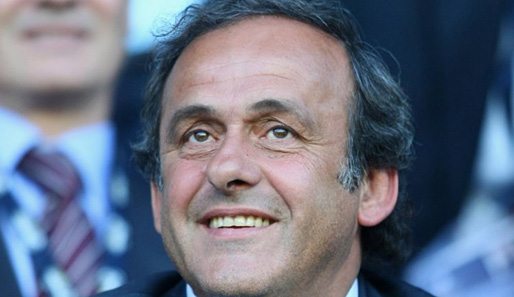 Michel Platini stärkt der Bundesliga den Rücken
