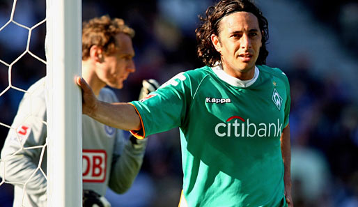 In der vergangenen Saison verloren Pizarro und Werder in Berlin mit 1:2