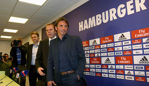 Der HSV hat noch keinen Nachfolger für Ex-Sportchef Dietmar Beiersdorfer (l.) gefunden