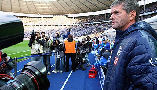 Neu-Trainer Friedhelm Funkel will versuchen, Hertha BSC aus der Krise zu führen