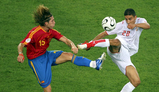 Bei der WM 2006 traf Hamed Namouchi in Gruppe H auf Sergio Ramos und Spanien