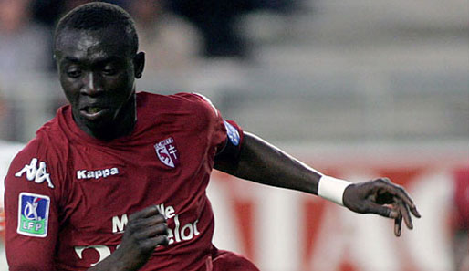 Der Senegalese Papiss Demba Cisse vom FC Metz verstärkt ab sofort den SC Freiburg