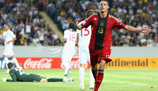 Sandro Wagner feiert sein Tor zum 3:0 im U-21-EM-Finale gegen England