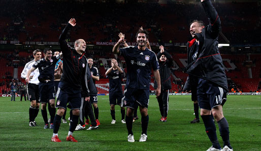 Bayern München feierte trotz einer Niederlage in Manchester den Einzug ins CL-Halbfinale