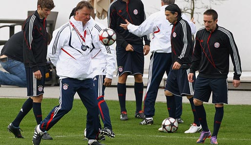 Louis van Gaal kann in dieser Saison Historisches mit dem FC Bayern erreichen
