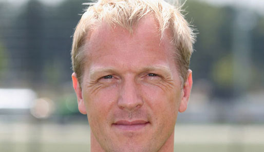 Oliver Bartlett bleibt dem BVB bis 2012 treu
