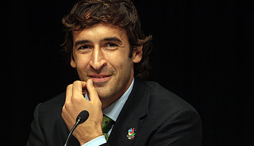 Stürmer Raul gab 1994 sein Profi-Debüt bei Real Madrid. Jetzt verlässt er die Königlichen erstmals