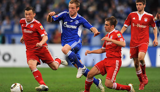 Ivan Rakitic (2.v.l.) kam 2007 vom FC Basel zu den Königsblauen