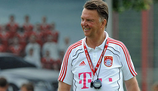 Louis van Gaal trainiert den FC Bayern seit 2009