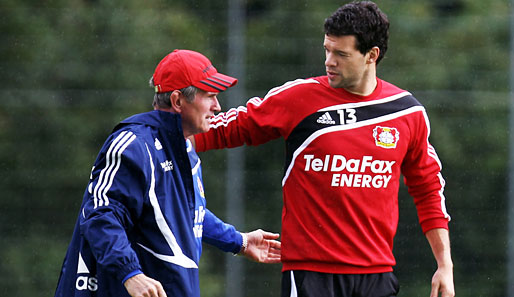 Jupp Heynckes (l.) ist seit 2009 Trainer bei Bayer Leverkusen