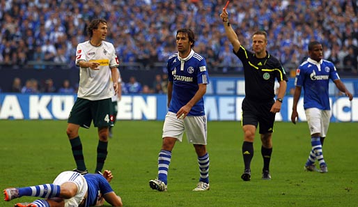 Hier sah Roel Brouwers die rote Karte im Spiel gegen Schalke 04