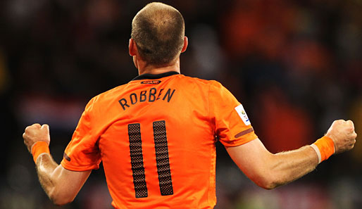 Stürmer Arjen Robben steht den Bayern frühestens in der Rückrunde wieder zur Verfügung