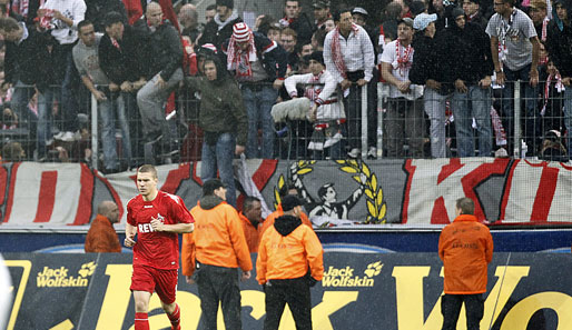 In der Partie Köln gegen Mönchengladbach war es zu Zuschauerausschreitungen gekommen