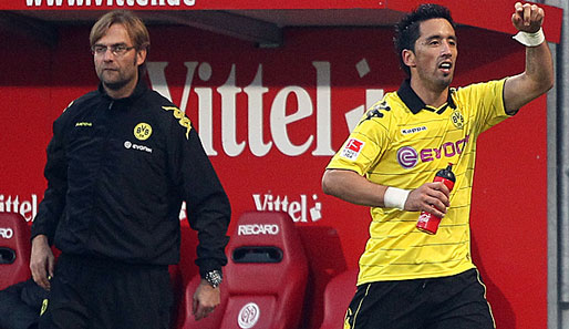Lucas Barrios (r.) ist mit seiner derzeitigen Jokerrolle bei Borussia Dortmund unzufrieden