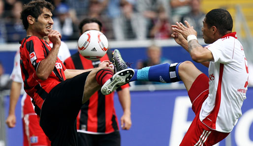 Das Hinspiel gewann der Hamburger SV bei Eintracht Frankfurt mit 3:1