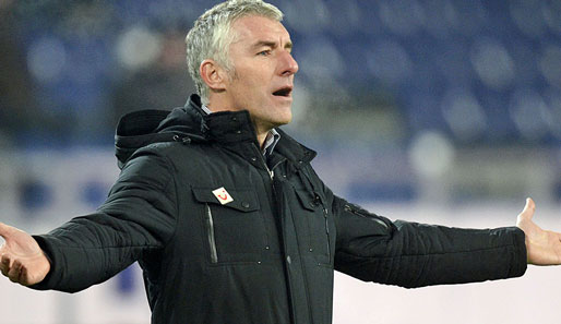 Die Hängepartie um die Vertragsverlängerung von Hannover-Coach Mirko Slomka geht weiter