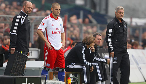 Armin Veh (r.) brachte Mladen Petric in dieser Saison schon drei Mal als Einwechselspieler
