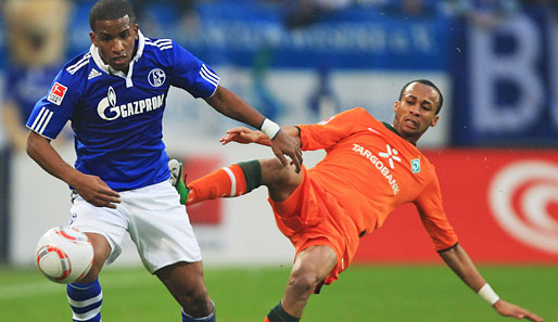 Bremens Wesley (r.) kam in der Sommerpause vom FC Santos an die Weser