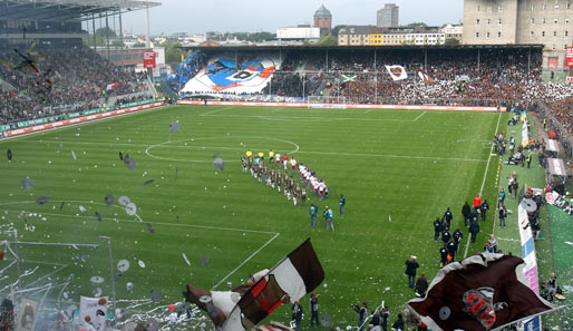 Das Hinspiel am Millerntor zwischen dem FC St. Pauli und dem Hamburger SV endete 1:1