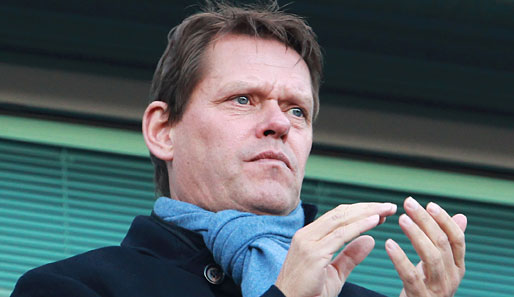 Frank Arnesen lässt die Trainerfrage beim Hamburger SV zunächst offen