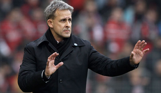 Pierre Littbarski bleibt offenbar Trainer des VfL Wolfsburg