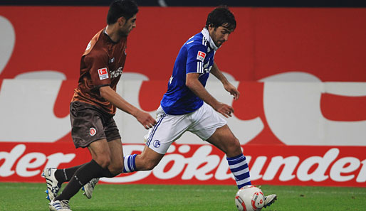 Im Hinspiel besiegte der FC Schalke den FC St. Pauli klar mit 3:0. Gibt es heute die Revanche?