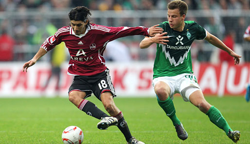Philipp Bargfrede (r.) wird Werder Bremen im Duell gegen Schalke fehlen