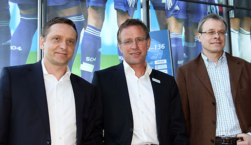 Schalke-Finanzvorstand Peter Peters (r.) dementiert eine Einigung mit dem FC Bayern