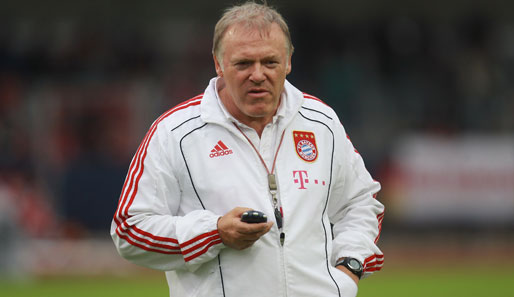 Hermann Gerland bildete als Trainer der zweiten Mannschaft Maximilian Riedmüller aus