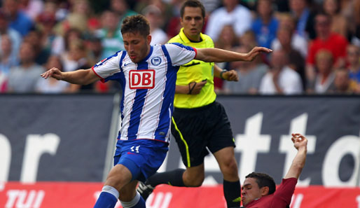 Tunay Torun (l.) will mit Hertha BSC den ersten Dreier der Saison einfahren
