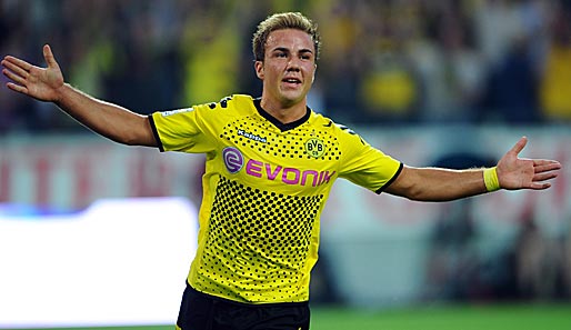 Borussia Dortmunds Mittelfeldspieler Mario Götze ist derzeit in aller Munde