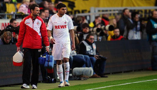 Der Deutsch-Marokkaner Adil Chihi (r.) zog sich im Spiel gegen Dortmund einen Kreuzbandriss zu
