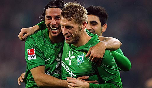 Aaron Hunt (M.) hat diese Saison bisher zwei Tore für Werder Bremen erzielt