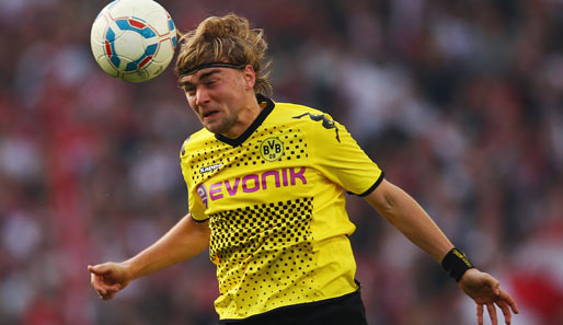 Borussia Dortmunds Linksverteidiger Marcel Schmelzer laboriert an einer Wadenzerrung