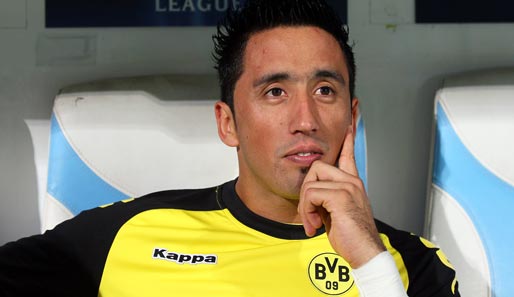 Borussia Dortmunds Lucas Barrios scheint sich ernsthaft mit einem Wechsel zu befassen