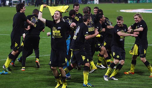 Borussia Dortmund zieht ins DFB-Pokal-Finale ein und feiert