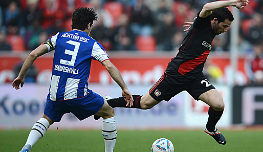 Kobiaschwili (l.) hatte gegen Bayer Leverkusen die Rote Karte gesehen