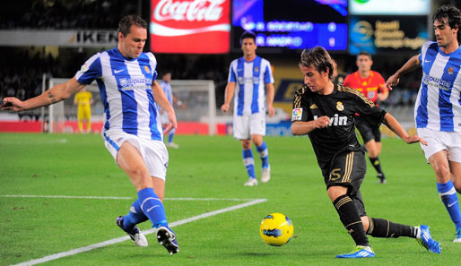 Vadim Demidov (l.) hatte seit Januar 2011 40 Einsätze für Real Sociedad in der Primera Division