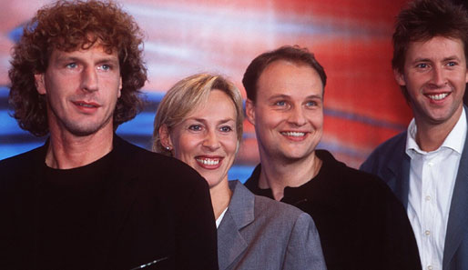 1997: Schulz (l.) mit den jugendlichen Lou Richter, Oliver Welke und Gaby Papenburg (v.r.)