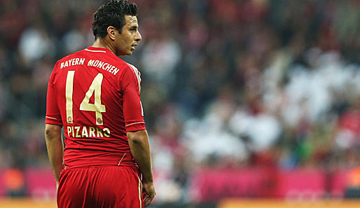 Pizarro feierte mit seiner Einwechslung gegen Wolfsburg seinen 337. Einsatz in der Bundesliga