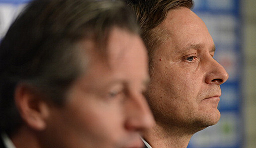 Schalke-Manager Horst Heldt (r.) mit Trainer Jens Keller (l.)